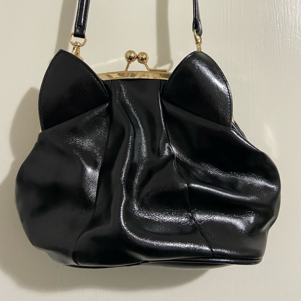 Black Crossbody